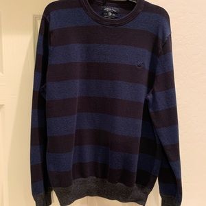 American Eagle Men’s blue striped Sweater XL